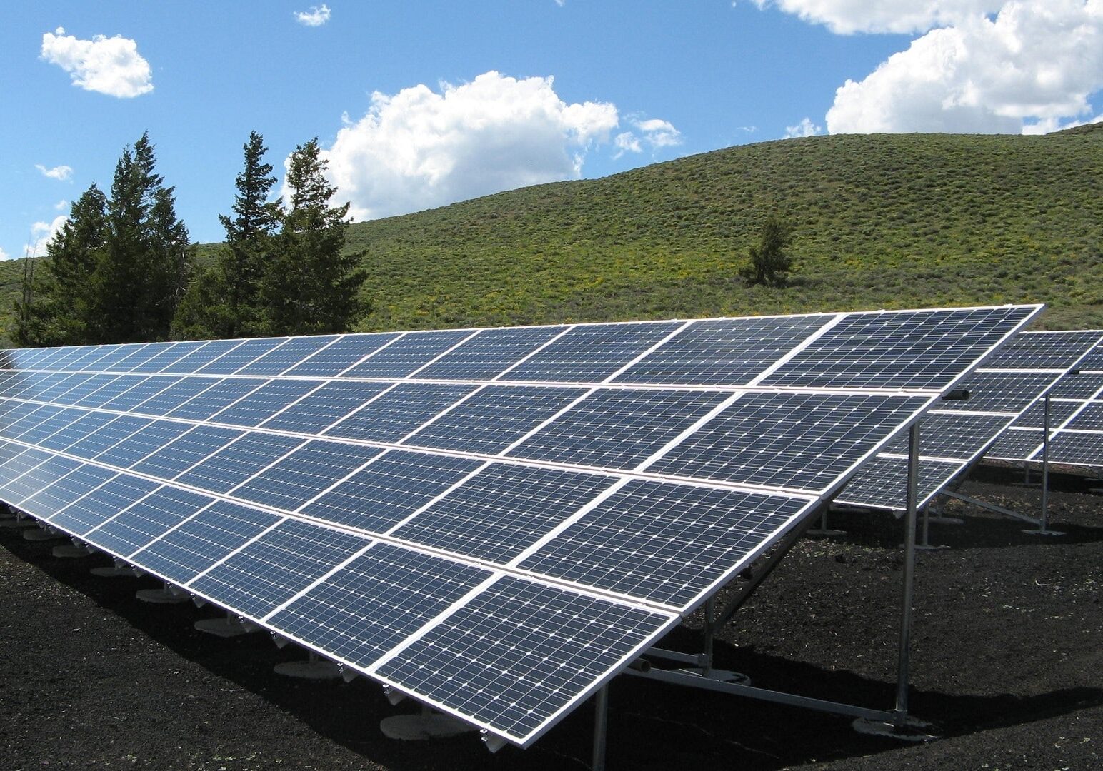 <a style="color:#fff;text-decoration:none;" href="https://ensaco.es/energias-renovables/">INSTALACIONES DE<BR>ENERGÍAS RENOVABLES</a>